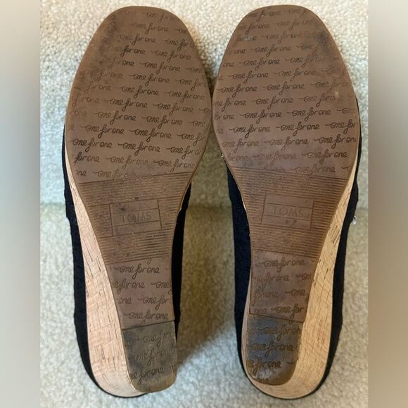 TOMS Women's Classic Espadrille Wedge Sandal Black Scattered Woven‎ Size 8 - Picture 8 of 10